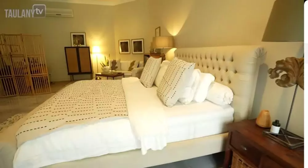 potret kamar pribadi Sophia Latjuba ala bohemian YouTube potret kamar pribadi Sophia Latjuba ala bohemian YouTube