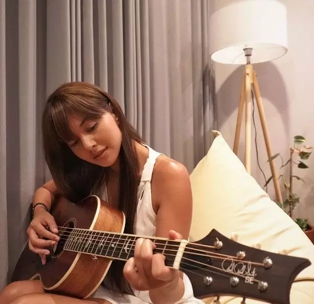 Aurelie Moeremans punya rumah minimalis © Instagram