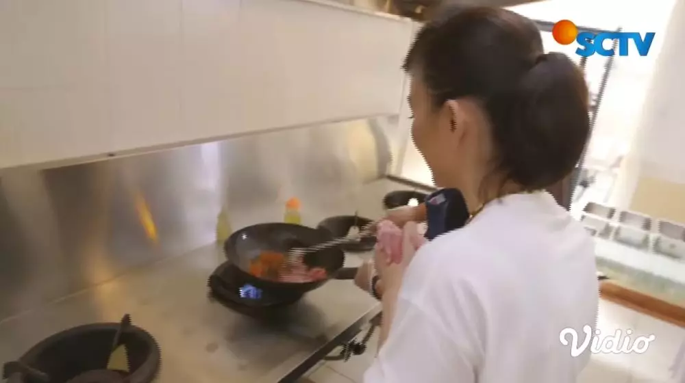 dapur rumah Agnez Mo © 2024 brilio.net dapur rumah Agnez Mo © 2024 brilio.net