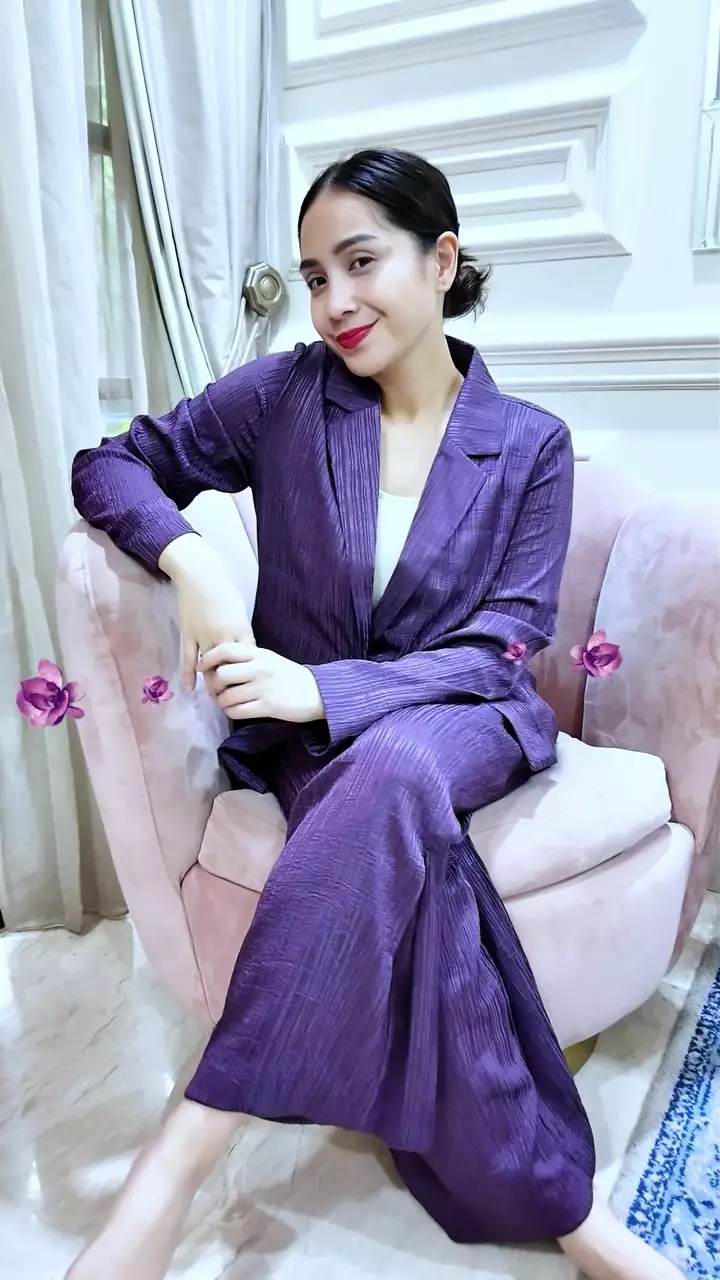 nagita slavina balik syuting usai tahu gaji kantoran © 2025 Instagram nagita slavina balik syuting usai tahu gaji kantoran © 2025 Instagram
