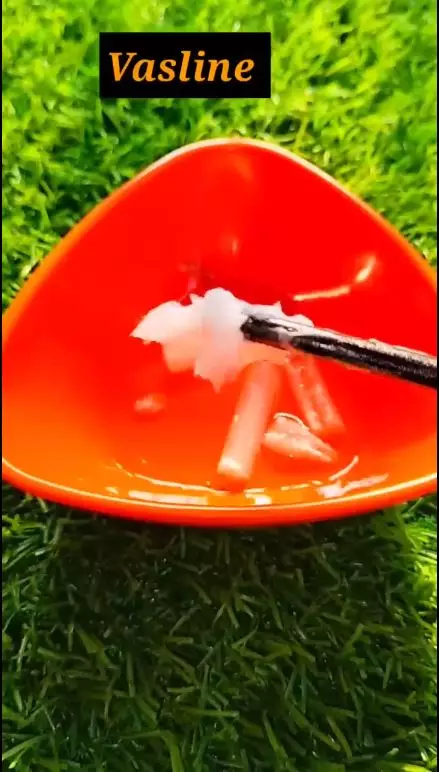 cara simpel muluskan tumit kaki retak berbagai sumber