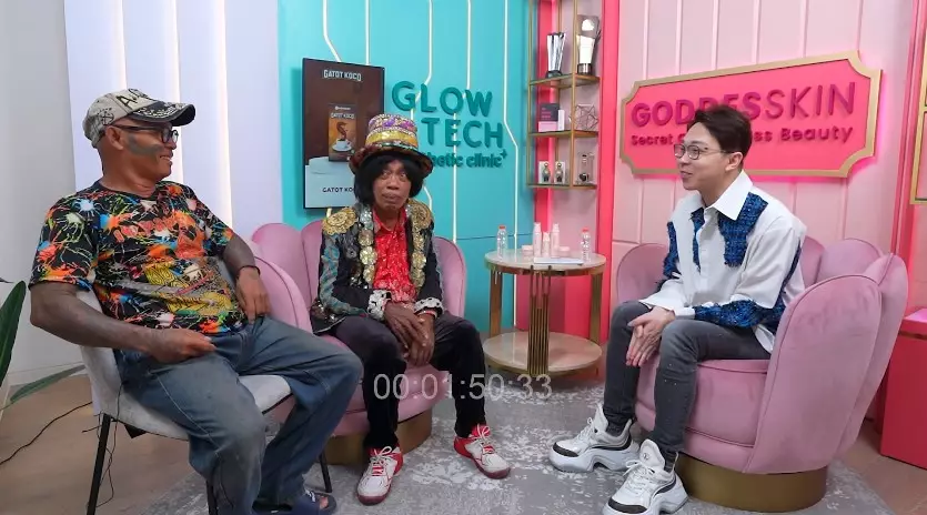 Pak Tarno dimanfaatkan oleh istri muda © berbagai sumber Pak Tarno dimanfaatkan oleh istri muda © berbagai sumber