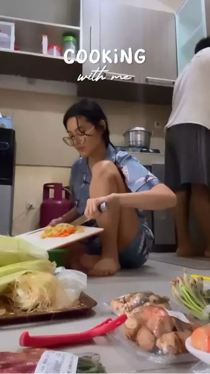 dapur rumah Marshel Widianto  © 2024 brilio.net