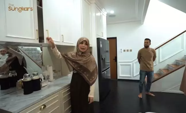 9 potret dapur bersih Fitri Tropica  © 2024 brilio.net