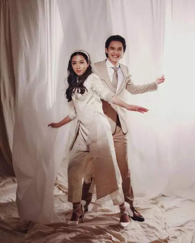 potret kenangan sherina munaf dan baskara mahendra © 2025 Instagram potret kenangan sherina munaf dan baskara mahendra © 2025 Instagram