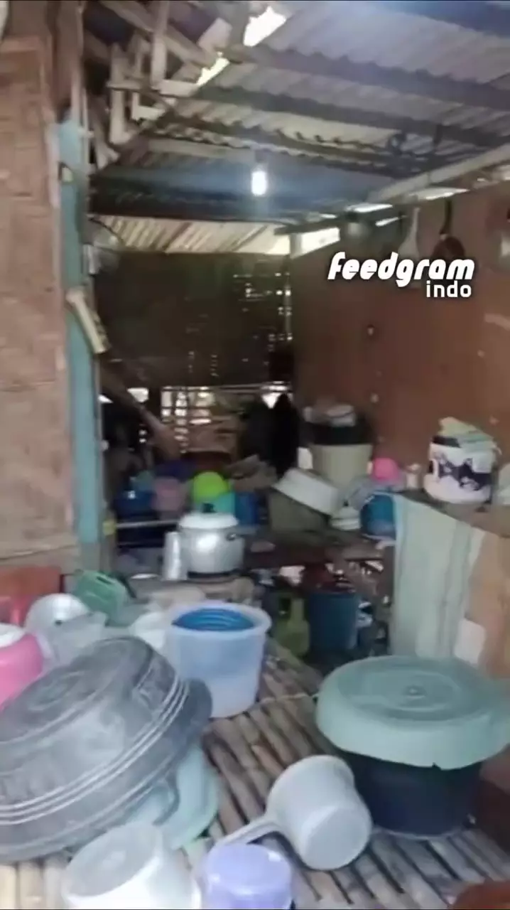 rumah guru yang dibakar muridnya © 2025 Instagram rumah guru yang dibakar muridnya © 2025 Instagram