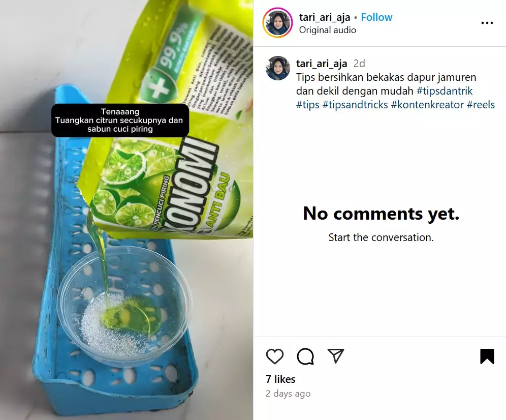 Cara efektif bersihkan rak bumbu dapur © Instagram