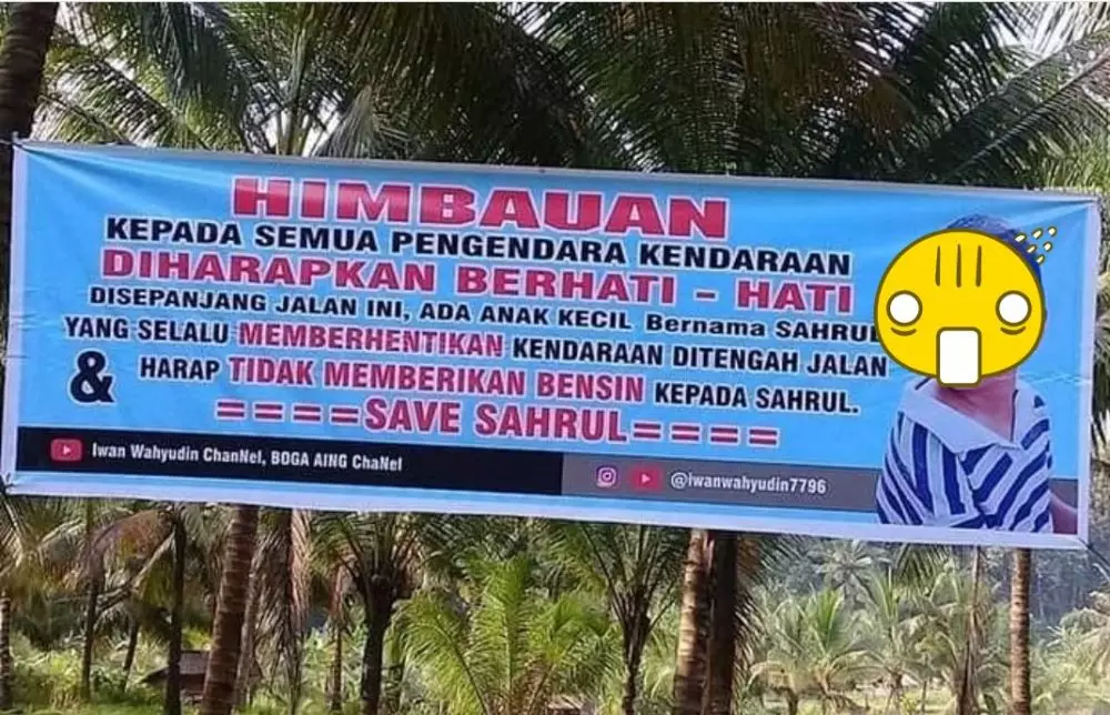 spanduk tulisan lucu © Facebook spanduk tulisan lucu © Facebook