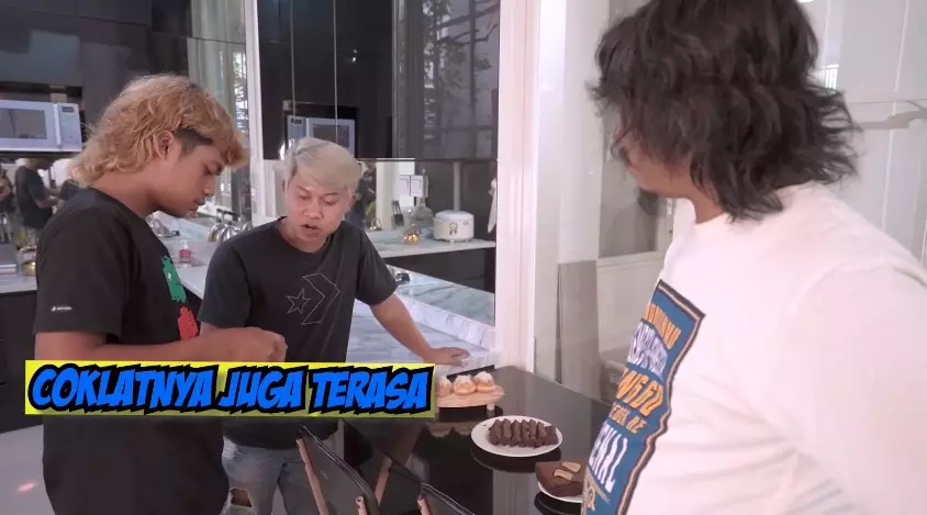 dapur Dodit Mulyanto ini mungil © YouTube