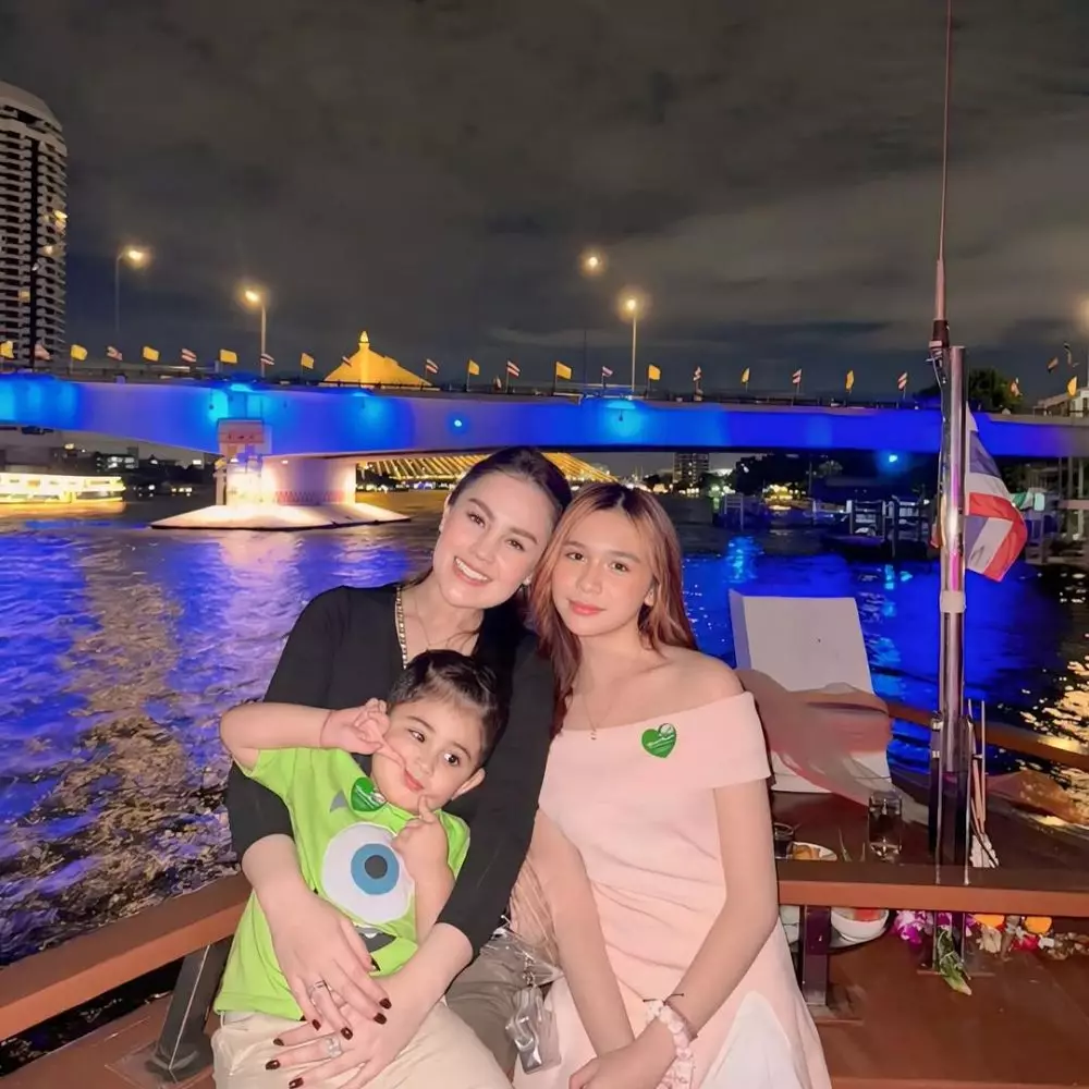 chantal dunn anak jennifer dunn Instagram