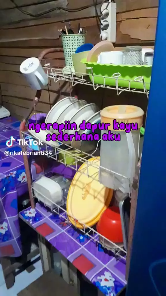 makeover dapur kayu sederhana © TikTok