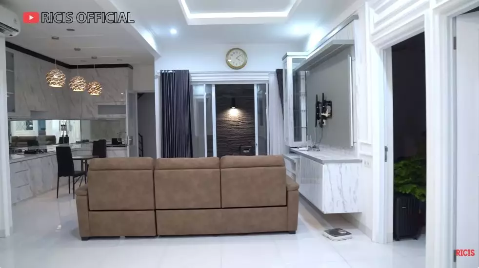 potret dapur dr shindy kakak ria ricis © YouTube