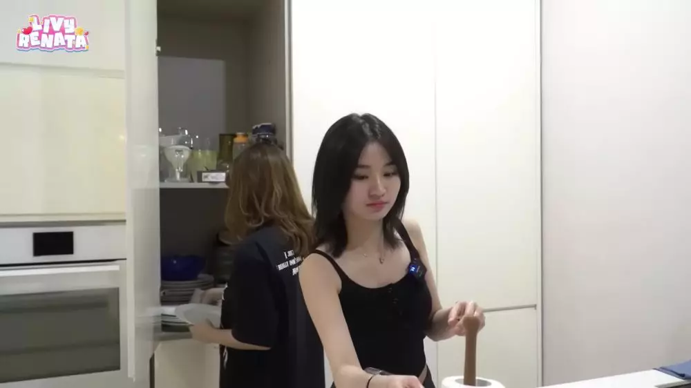 dapur Livy Renata mirip resto mewah © YouTube dapur Livy Renata mirip resto mewah © YouTube