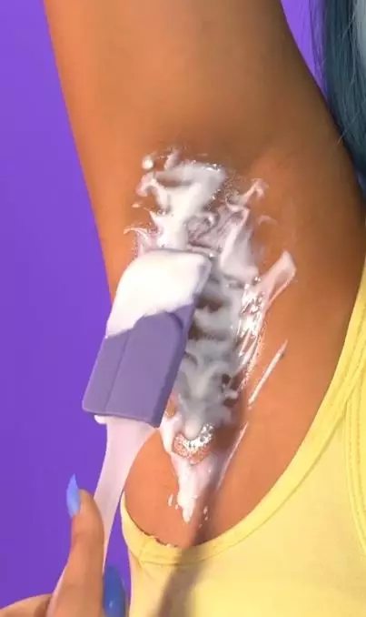 Memutihkan ketiak hitam dengan 1 produk olahan susu Berbagai sumber