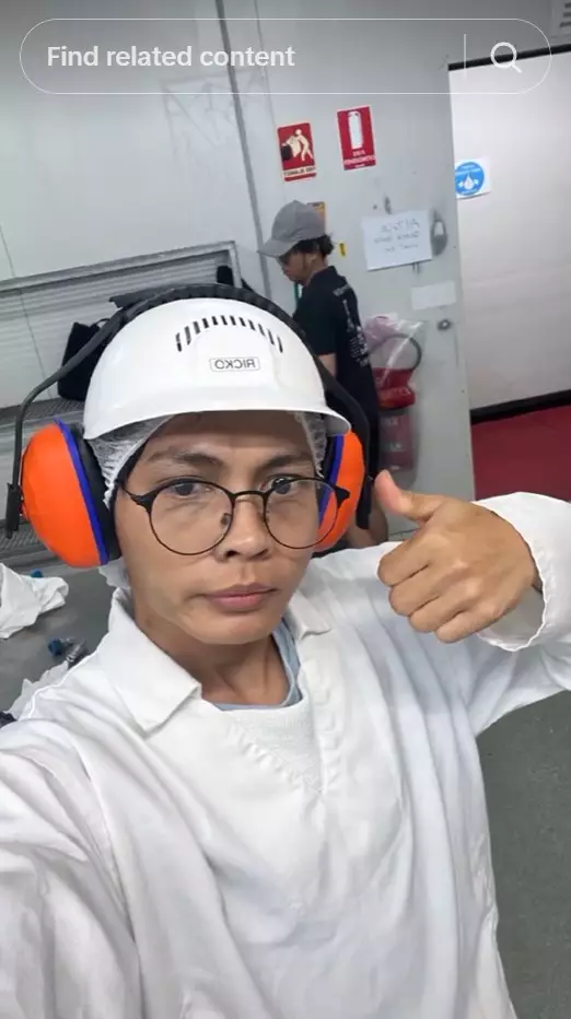 pria ini resign PNS jadi cleaning service © TikTok pria ini resign PNS jadi cleaning service © TikTok
