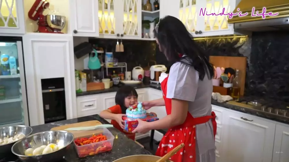 dapur rumah nindy ayunda mewah © 2025 YouTube dapur rumah nindy ayunda mewah © 2025 YouTube