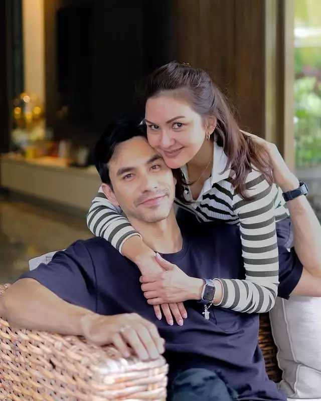 Donna Agnesia diduga cemburu © berbagai sumber