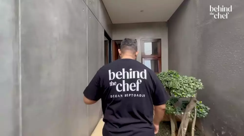rumah Chef Juna bergaya industrial © YouTube rumah Chef Juna bergaya industrial © YouTube