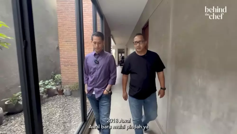 rumah Chef Juna bergaya industrial © YouTube rumah Chef Juna bergaya industrial © YouTube