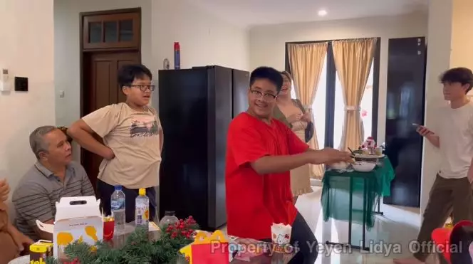 rumah yeyen lidya © Berbagai sumber rumah yeyen lidya © Berbagai sumber