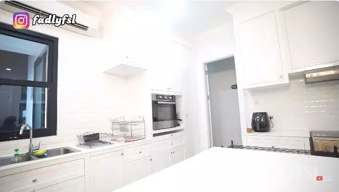 potret dapur rumah fadly faisal © YouTube potret dapur rumah fadly faisal © YouTube