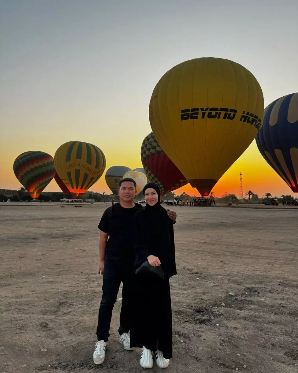 fakta sawkani jamhuri suami ratna galih © 2025 Instagram fakta sawkani jamhuri suami ratna galih © 2025 Instagram