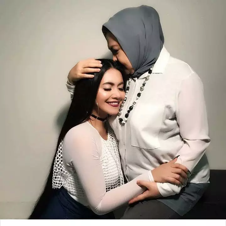 kenangan emilia contessa dan denada © 2025 Instagram kenangan emilia contessa dan denada © 2025 Instagram