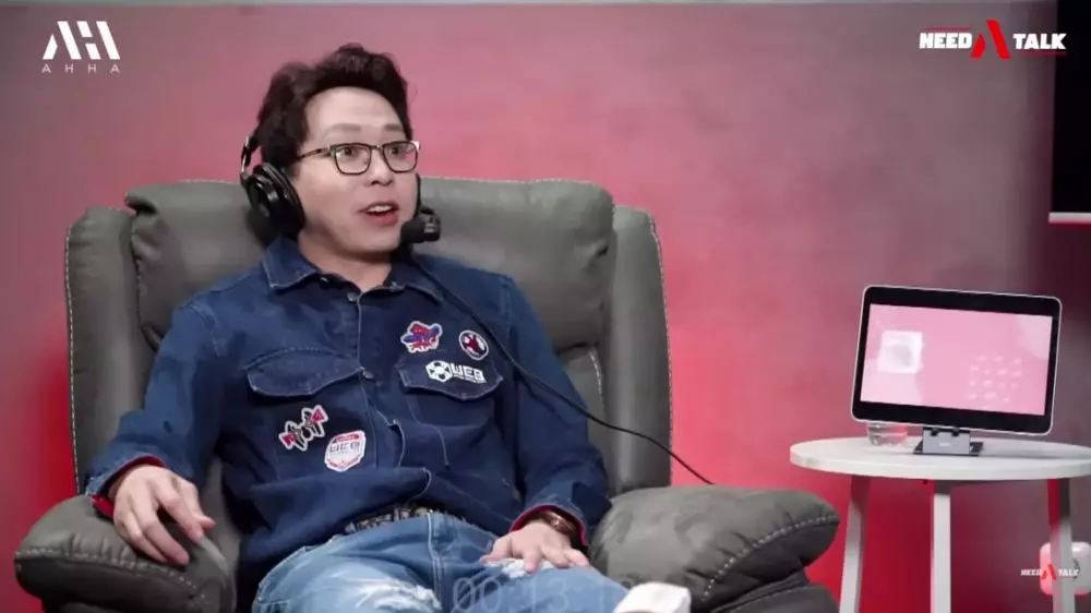 Momen Richard Lee belajar dzikir © Berbagai sumber Momen Richard Lee belajar dzikir © Berbagai sumber