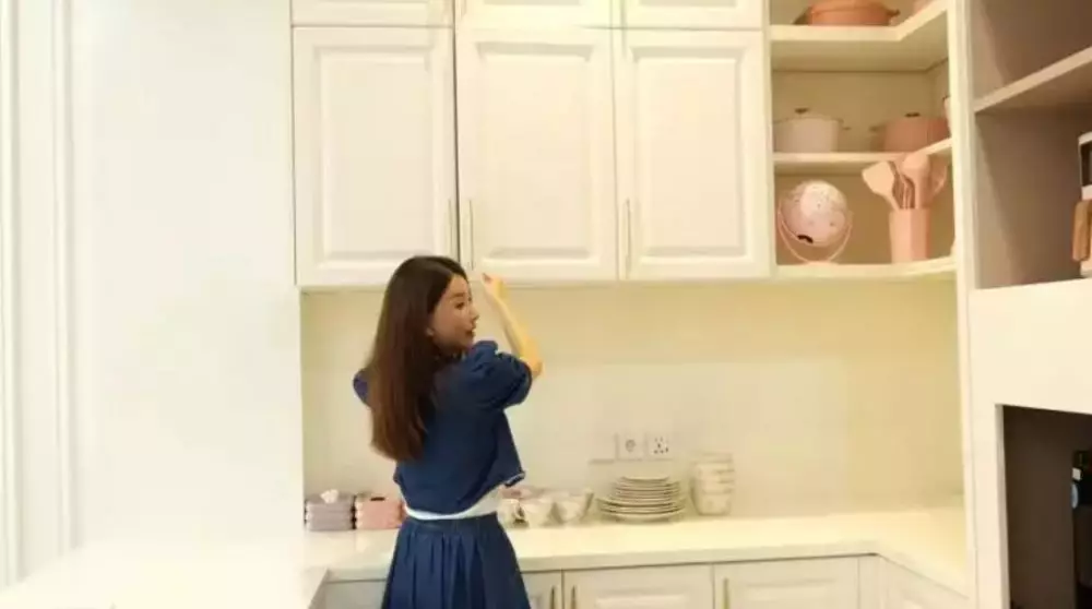 Sarwendah dapur khusus ngonten bareng anak © YouTube Sarwendah dapur khusus ngonten bareng anak © YouTube