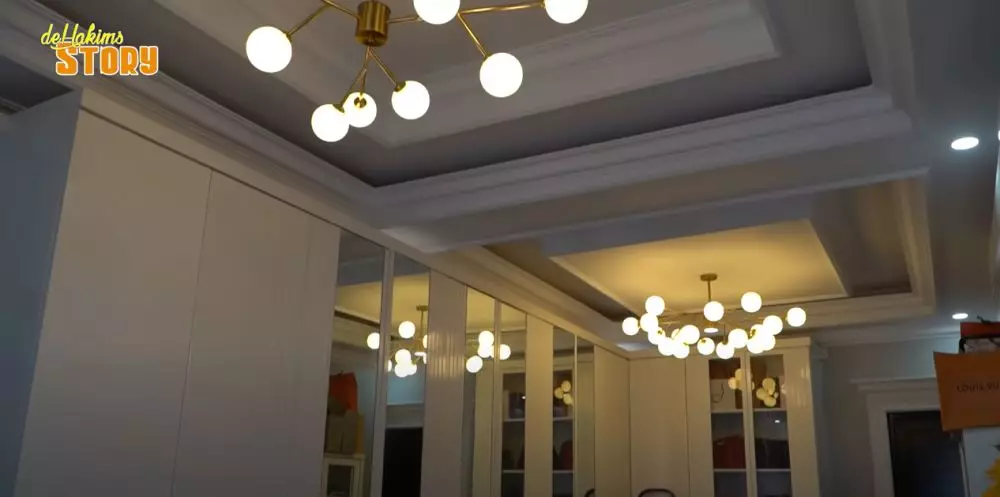 potret kamar tidur Mpok Alpa ini letak kamar mandinya dibuat tersembunyi © 2024 brilio.net potret kamar tidur Mpok Alpa ini letak kamar mandinya dibuat tersembunyi © 2024 brilio.net