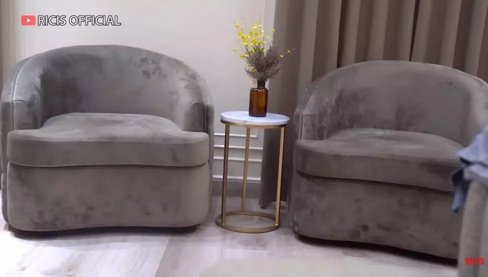 potret kamar melvina owner daviena © YouTube