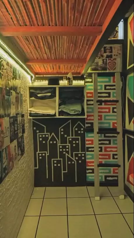 kamar luas gang sempit jadi estetik dan antisumpek © 2023 brilio.net kamar luas gang sempit jadi estetik dan antisumpek © 2023 brilio.net