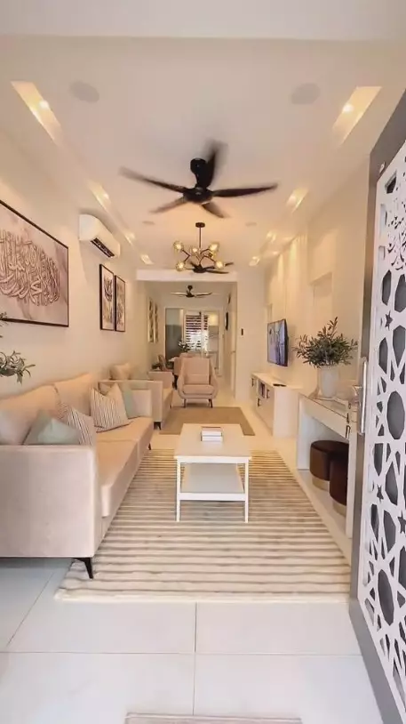 rumah memanjang direnovasi tanpa sekat © TikTok/@anrcreativedesign rumah memanjang direnovasi tanpa sekat © TikTok/@anrcreativedesign