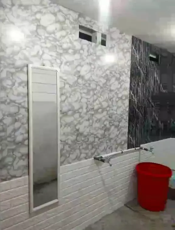 makeover kamar mandi dinding seng jelek jadi bagus © 2025 TikTok