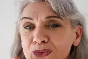 Cara pudarkan kerutan dan garis halus dengan 2 jenis bahan pemanis, nggak pakai skincare