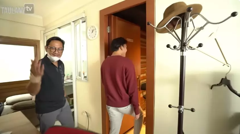 ruang kerja Rizky Febian minimalis © YouTube