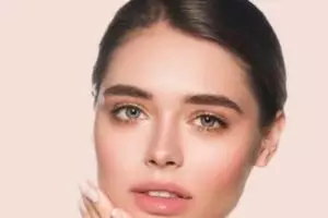 Trik bikin krim antiaging agar wajah bebas garis halus pakai 1 kacang, nggak repot lagi minum kolagen