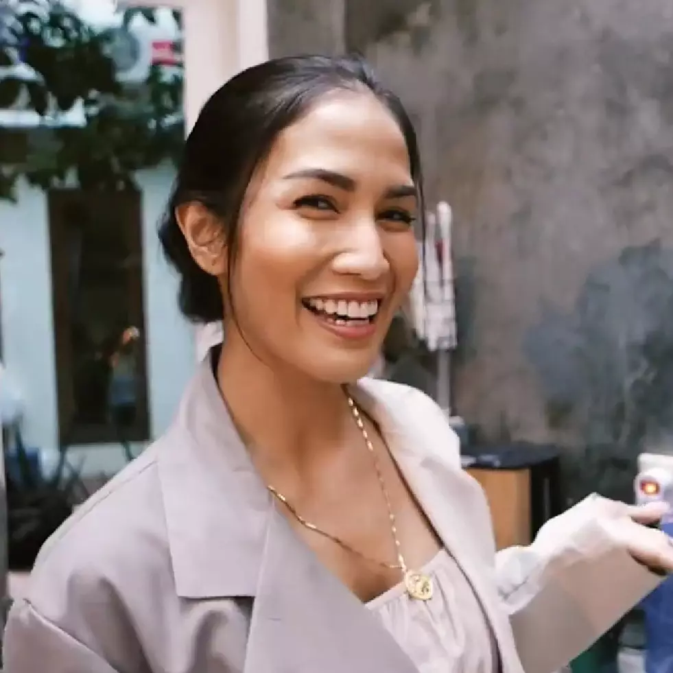 Mirip rumah setengah jadi, intip 9 potret dapur Aulia Sarah pemeran Badarawuhi