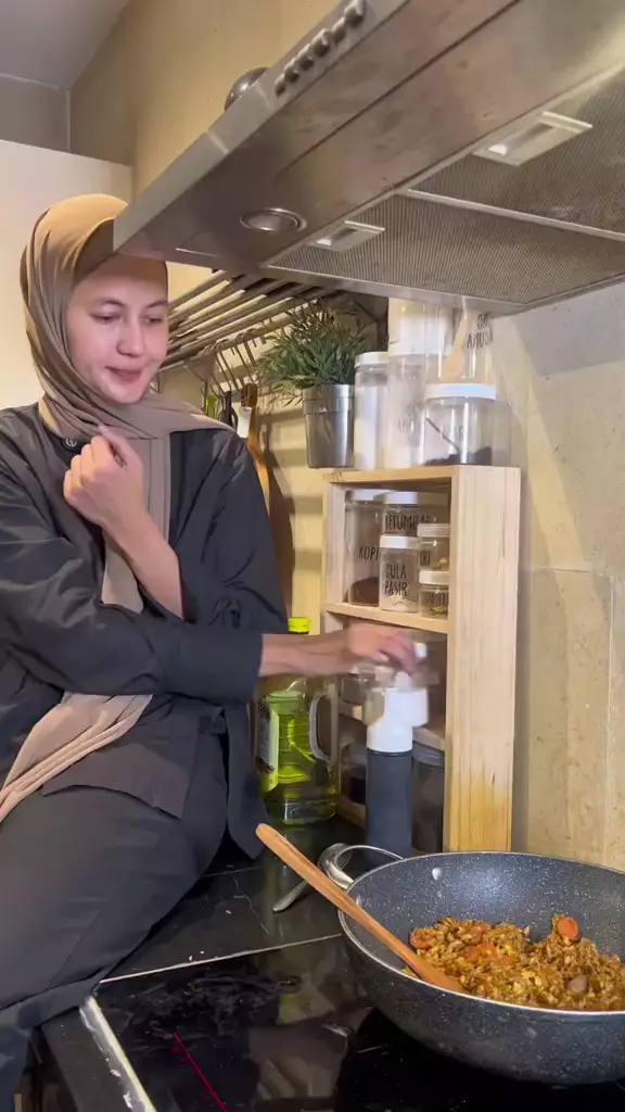 potret dapur paula verhoeven © 2025 TikTok potret dapur paula verhoeven © 2025 TikTok