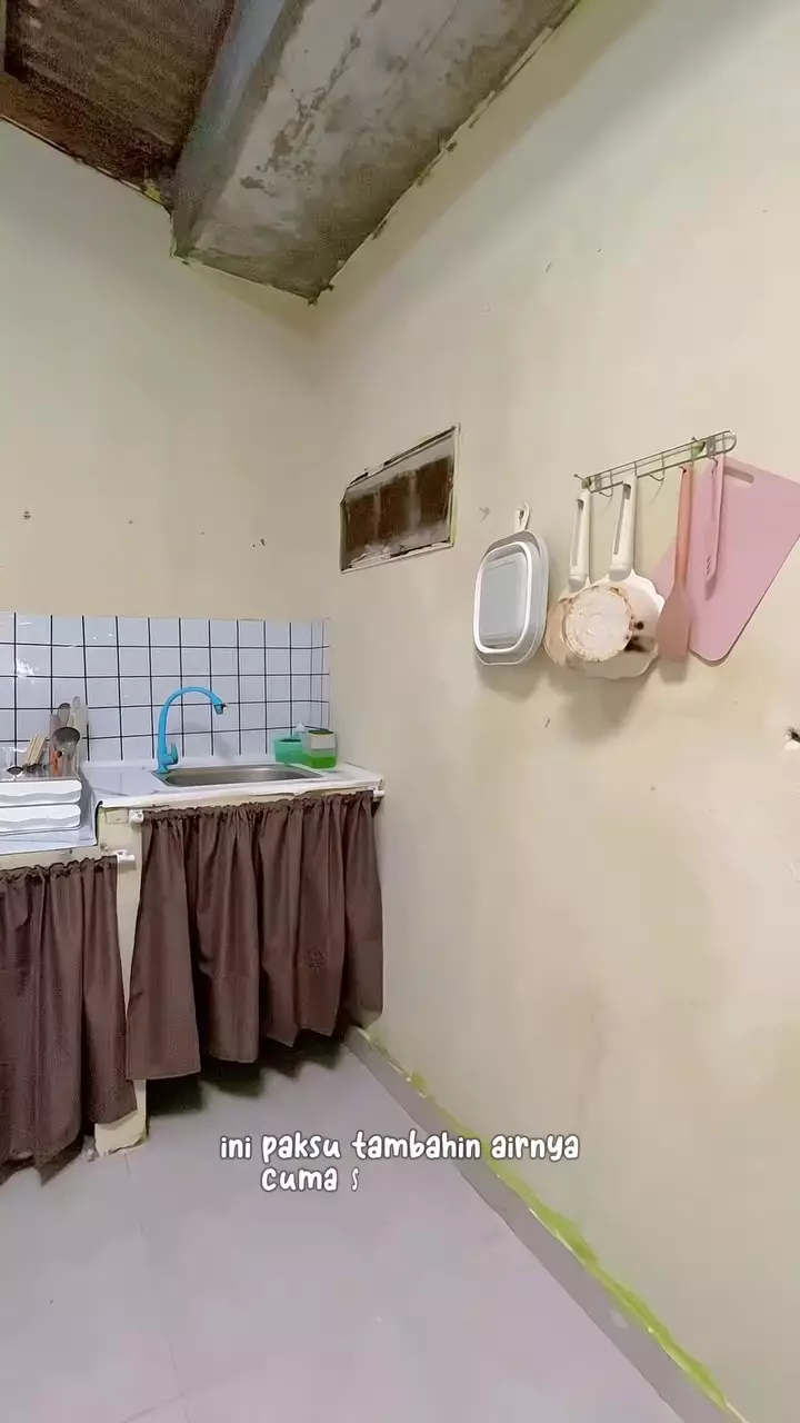 makeover dapur buluk jadi estetik tanpa kitchen set © 2025 Facebook