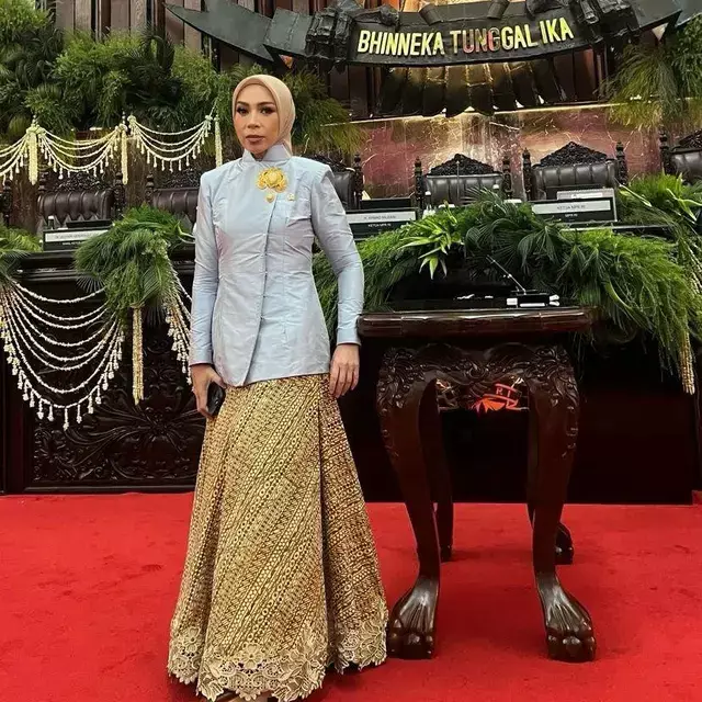 Agnez Mo didenda Rp1,5 M buntut nyanyikan Bilang Saja, Melly Goeslaw merasa heran