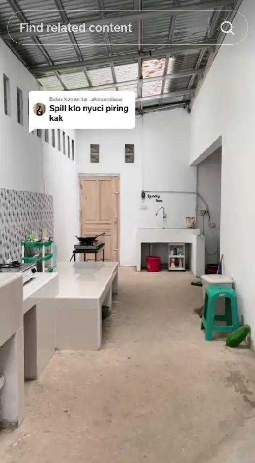dapur beralas semen interiornya antimainstream © TikTok
