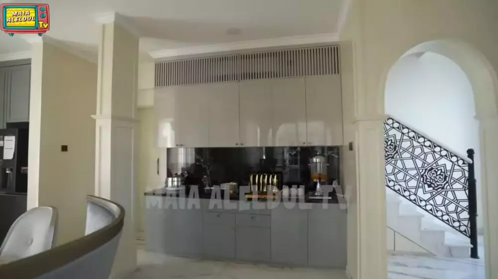 interior dapur Ustaz Solmed mungil © YouTube