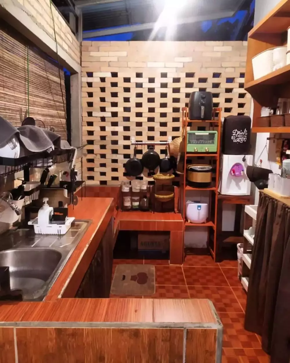 dapur semi outdoor mirip restoran © 2024 brilio.net