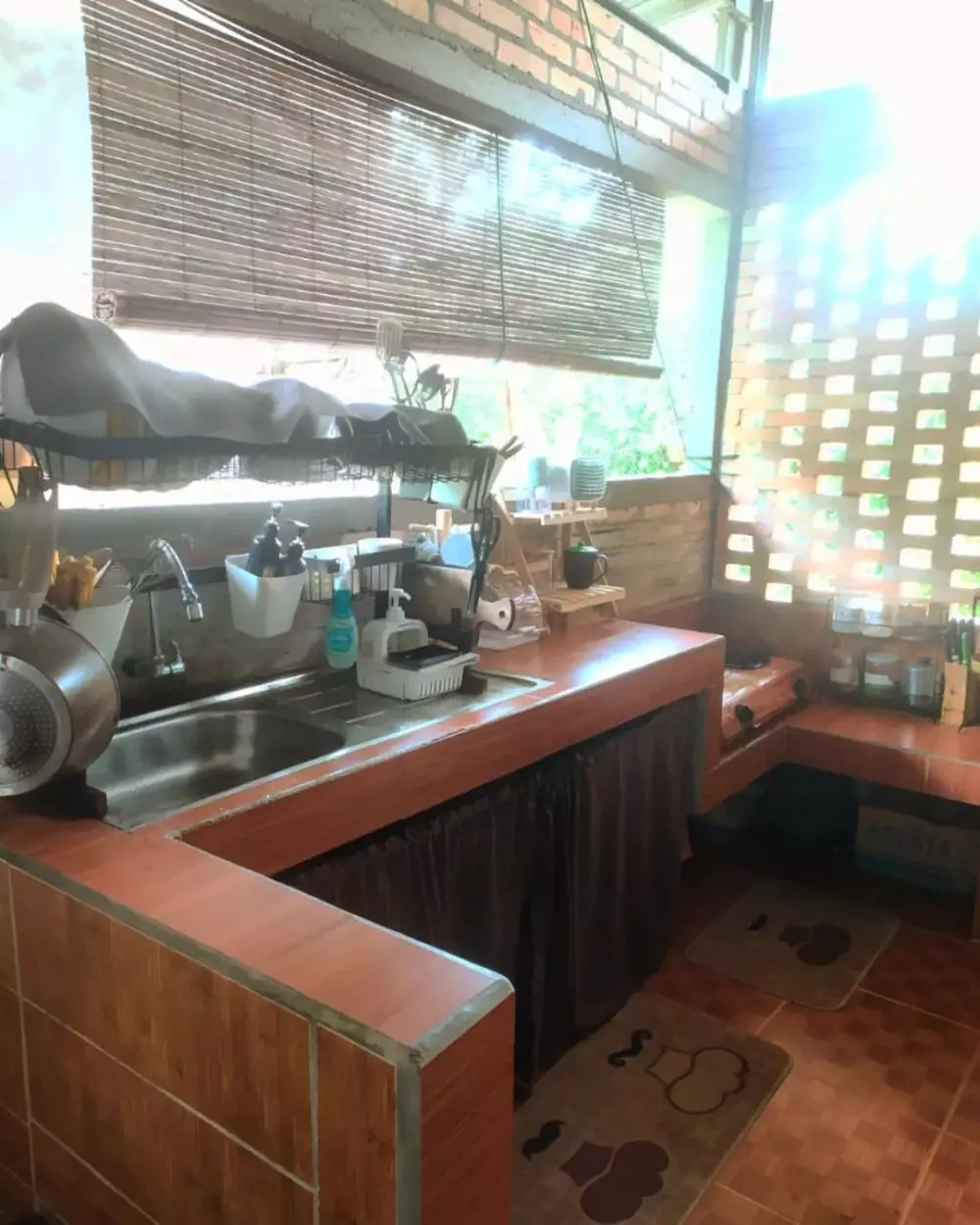 dapur semi outdoor mirip restoran © 2024 brilio.net