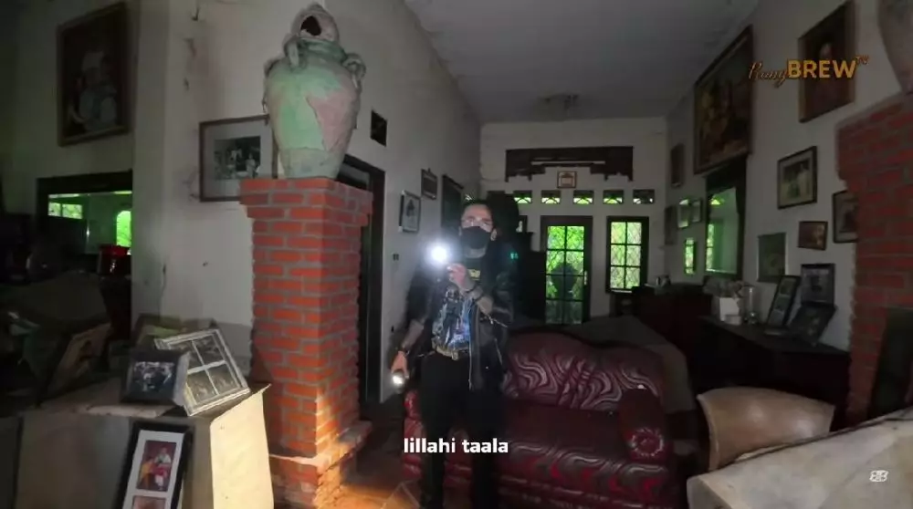 rumah Jennifer Jill di Bogor © YouTube rumah Jennifer Jill di Bogor © YouTube