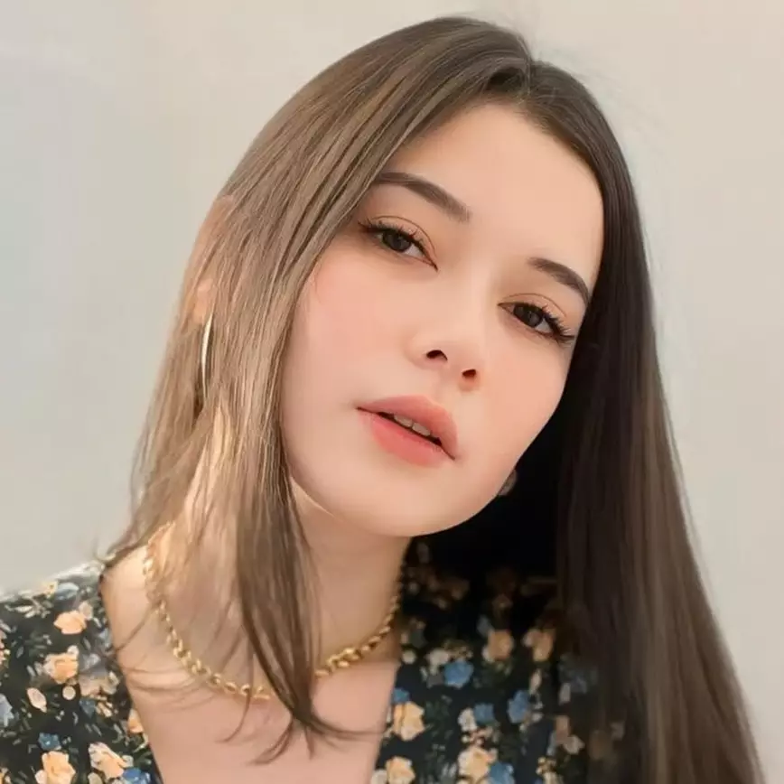 9 Potret dapur Iris Wullur interiornya minimalis tapi estetik serba kayu, cocok buat ngonten