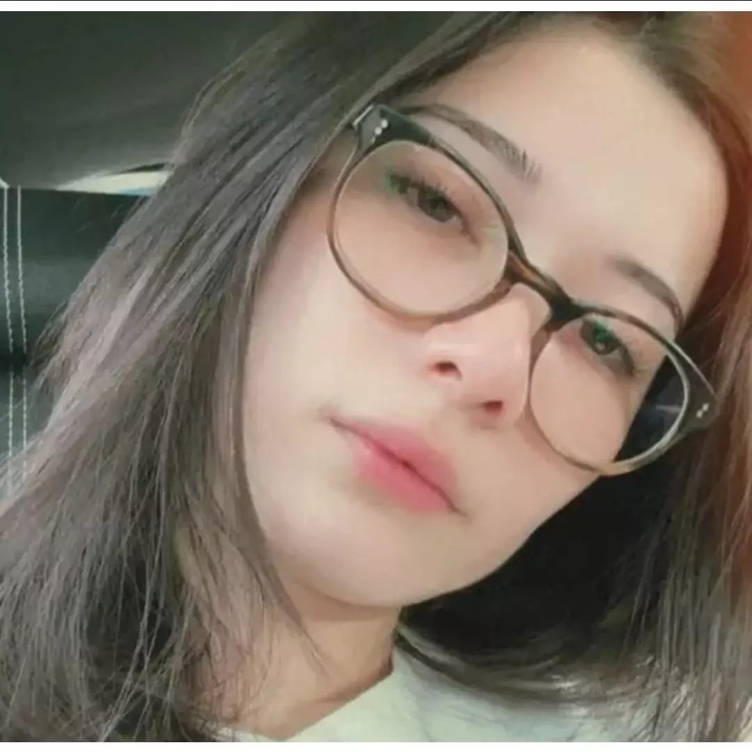 Pesona Iris Wullur, artis yang jadi sorotan usai bongkar perselingkuhan suaminya