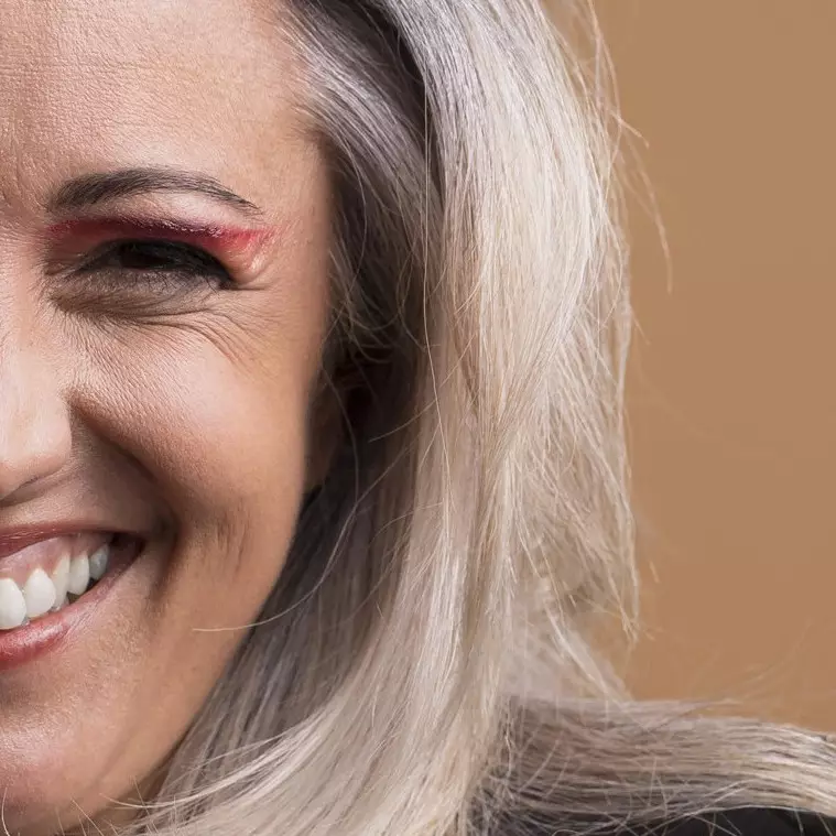 Cara mencegah uban di usia muda cuma pakai hair oil dari 1 jenis tanaman, bukan pakai minyak kelapa