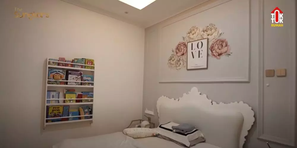 potret ruang tidur Sada Amina anak Fitri Tropica © 2024 brilio.net